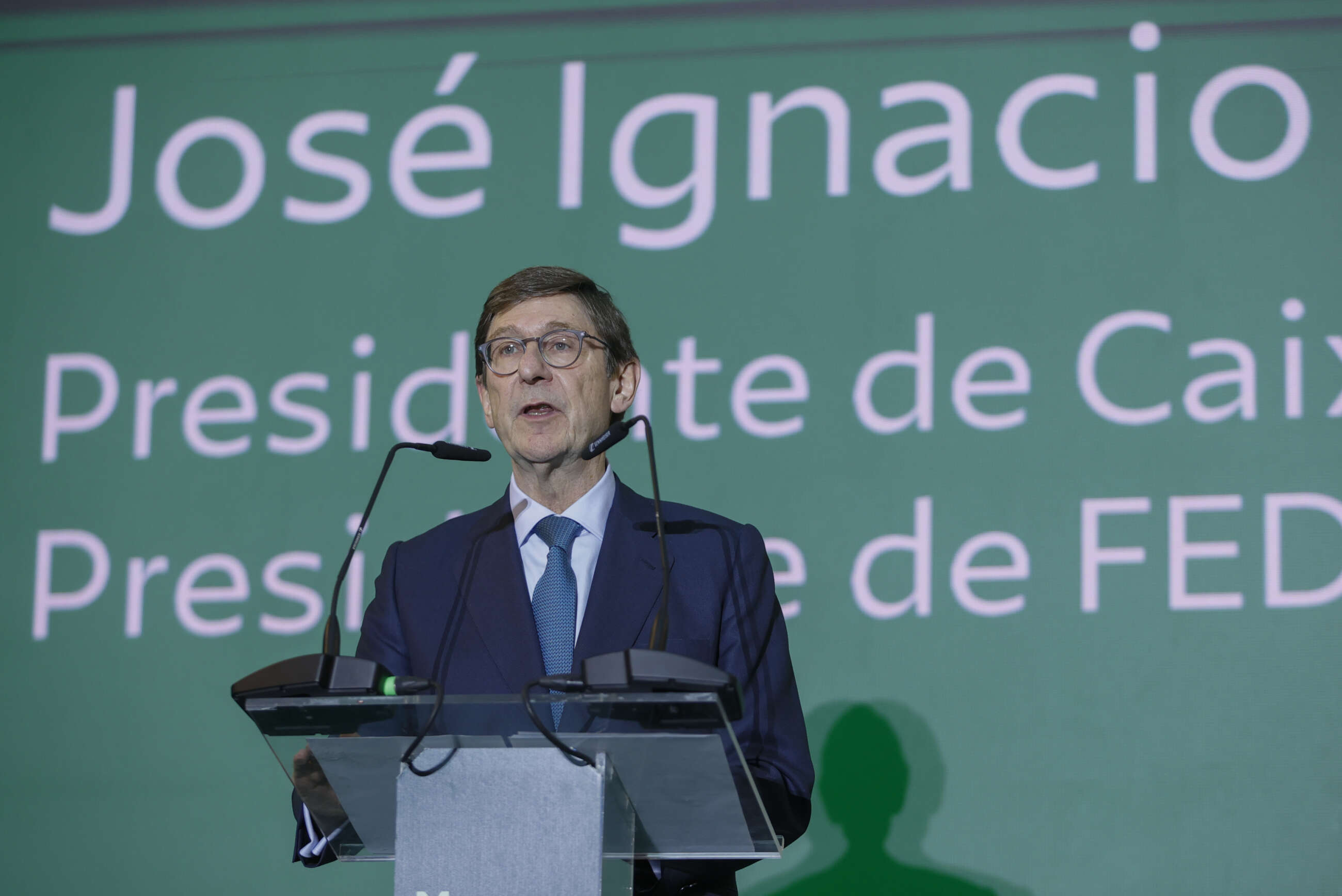 MADRID, 19/10/2023.- El presidente de CaixaBank y vicepresidente de CECA, José Ignacio Goirigolzarri, interviene en el Congreso Internacional Sostenibilidad y Economía Social de la Mutualidad de la Abogacía: Mutualismo, inclusión y longevidad , estes jueves en Madrid. EFE/ Mariscal