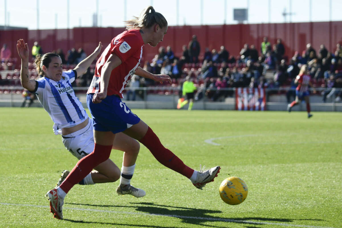 Ana María Crnogorcevic, futbolista 