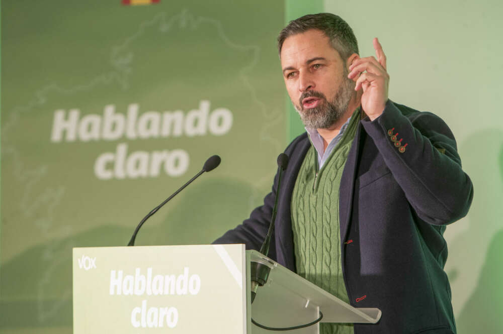 PONTEVEDRA, 21/01/2024.- El presidente de VOX, Santiago Abascal durante un acto electoral celebrado este domingo en Pontevedra. EFE / Salvador Sas