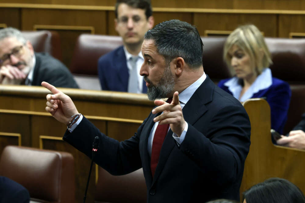 MADRID, 07/02/2024.- El líder de Vox, Santiago Abascal durante la sesión de control del Gobierno este miércoles celebrado en el Congreso en un ambiente político marcado por las tractoradas de los agricultores, la tramitación de la ley de Amnistía y la campaña electoral gallega. EFE/JJ Guillén