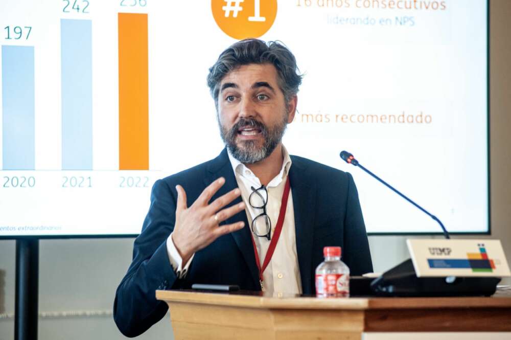Ignacio Juliá, CEO de ING en España y Portugal en los cursos de verano de la APIE. APIE