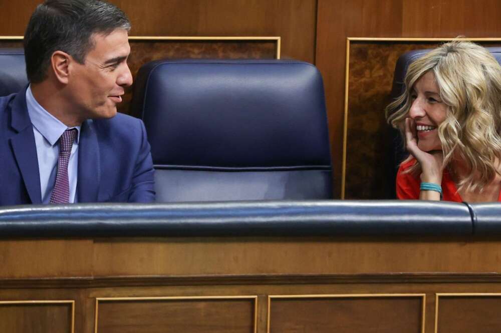 El presidente del Gobierno, Pedro Sánchez, y la vicepresidenta segunda y ministra de Trabajo, Yolanda Díaz. Foto: EFE.