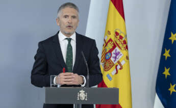 Marlaska interviene en una rueda de prensa tras el Consejo de Ministros durante la pandemia | Foto de Pool Moncloa/Borja Puig de la Bellacasa