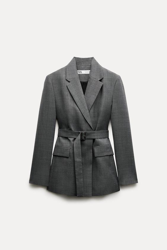 La blazer de Zara entallada