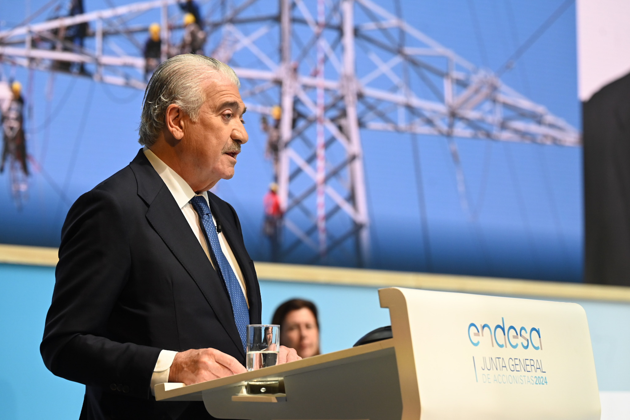 El consejero delegado de Endesa, José Bogas, en su discurso la junta general de accionistas de la empresa de abril. Foto: Endesa