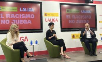 Elma Saiz y Javier Tebas durante el dialogo en la jornada | Foto de Servimedia