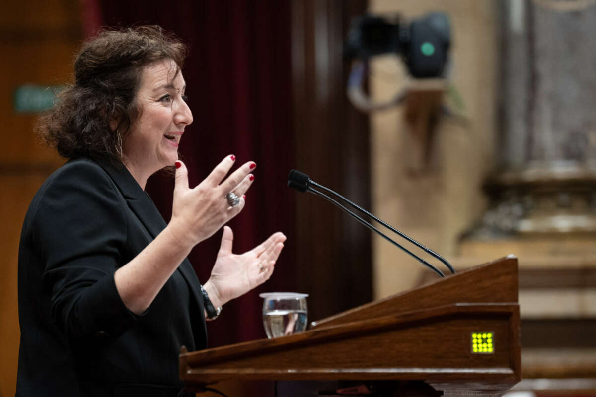 La portavoz del PSC en el Parlament, Alicia Romero, interviene durante el pleno del debate a la totalidad de Presupuestos 2024 en el Parlament, a 13 de marzo de 2024, en Barcelona, Catalunya (España). El pleno del Parlament celebra hoy el debate a la totalidad del proyecto de ley de los Presupuestos de la Generalitat para 2024, y votará las cinco enmiendas a la totalidad presentadas por Junts, Vox, CUP, Comuns, Cs y PP, y con la negociación de los Comuns aún viva para tratar de alcanzar un acuerdo. Además, los Comuns quieren que Aragonès diga de forma pública que el proyecto del macro complejo Hard Rock, antes conocido como BCN World, planeado entre Vila-seca y Salou (Tarragona), no se hará, a pesar de que ya está en marcha.
13 MARZO 2024;BARCELONA;CATALUNYA;PRESUPUESTOS 2024;PARLAMENT
David Zorrakino / Europa Press
(Foto de ARCHIVO)
13/3/2024