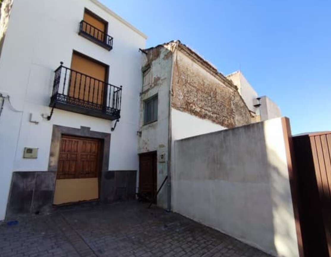 Una de las propiedades más baratas es la situada en Torres en Jaén. casas. Foto: Haya Inmobiliaria.