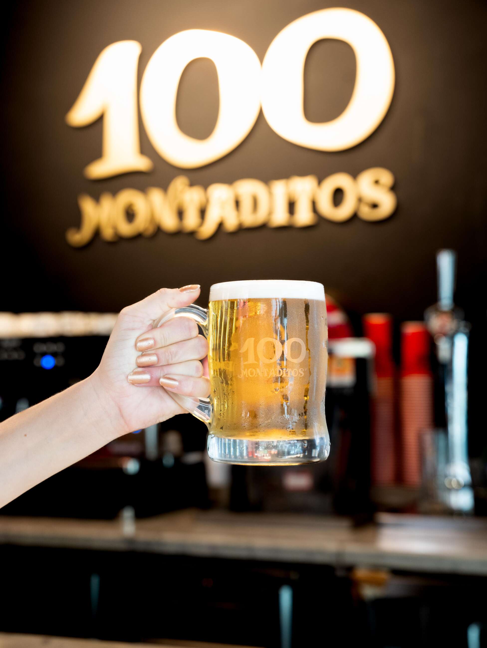 Una jarra de cerveza en un local de 100 Montaditos de Restalia. Foto: Restalia.