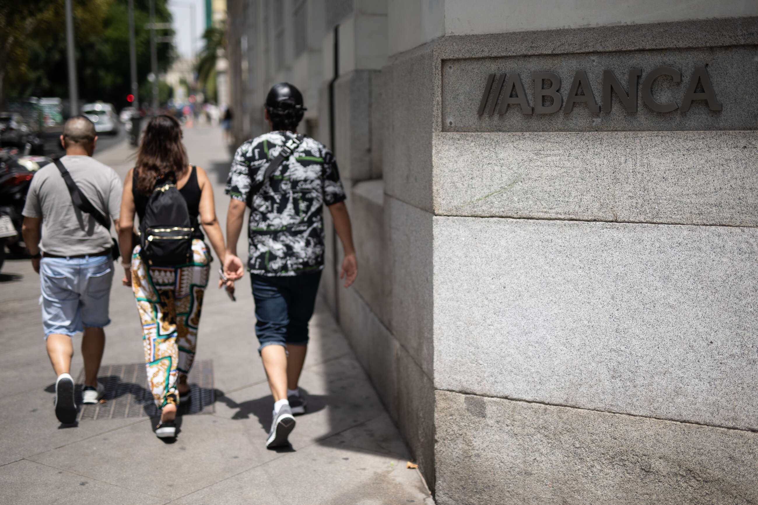 Vista de una de las oficinas de Abanca, a 6 de junio de 2024, en Madrid (España). El Consejo de Gobierno del Banco Central Europeo (BCE) ha decidido hoy bajar los tipos de interés en 25 puntos básicos, de forma que la tasa de referencia para sus operaciones de refinanciación se quedará en el 4,25%, la tasa de depósito bajará al 3,75% y la de facilidad de préstamo al 4,50%. 06 JUNIO 2024;MADRID;BANCO CENTRA EUROPEO;BCE;TIPOS DE INTERÉS Alejandro Martínez Vélez / Europa Press (Foto de ARCHIVO) 06/6/2024