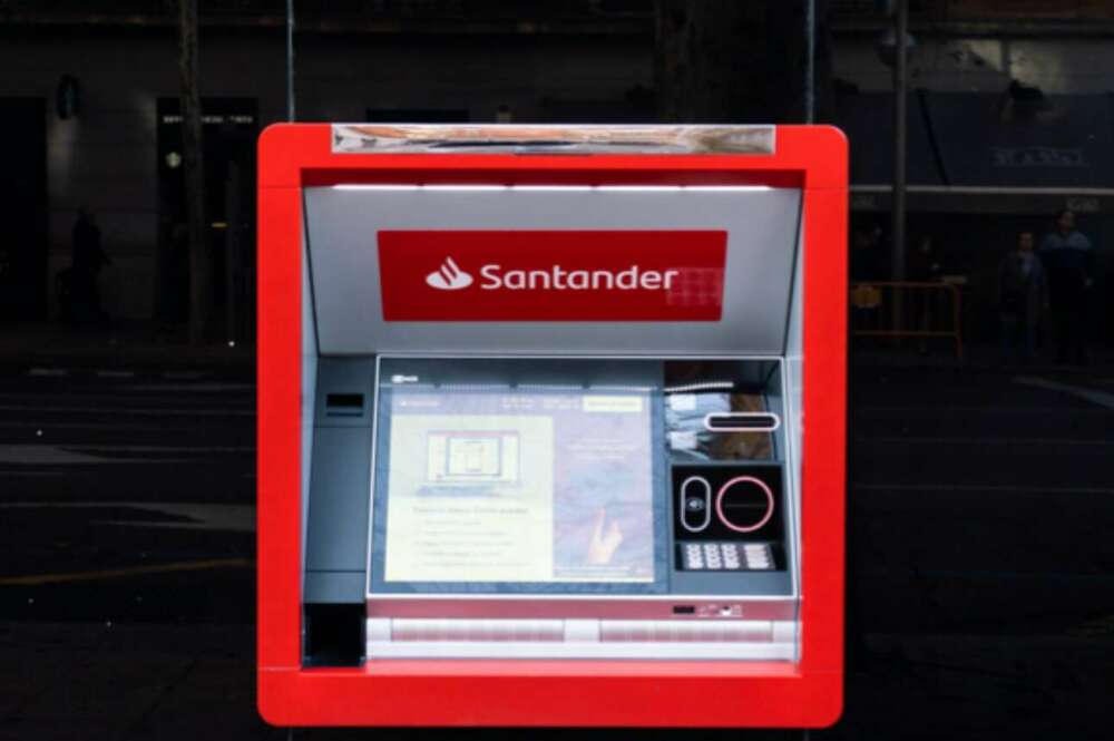 Uno de los cajeros de Banco Santander. Foto: Banco Santander.