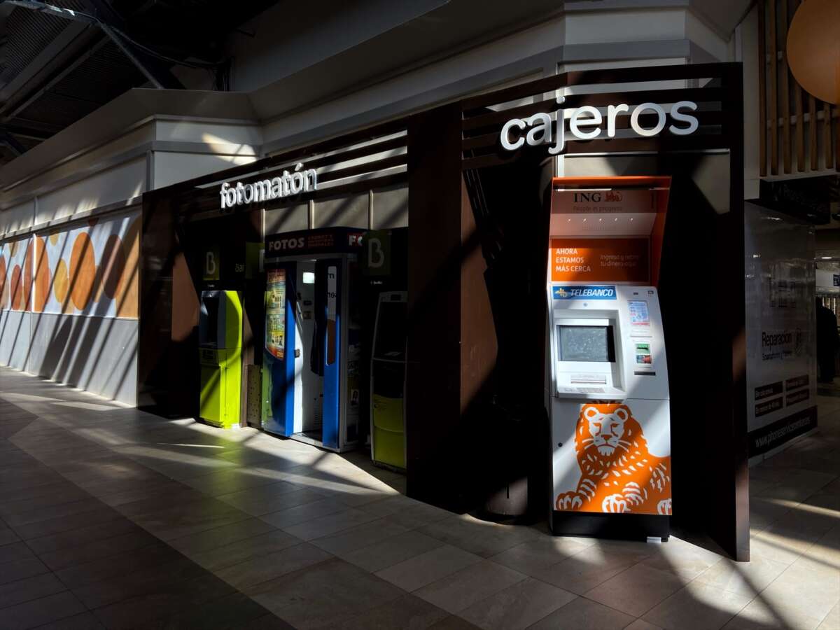 Un cajero de ING en las Rozas (Madrid), a 25 de octubre de 2019.
25 octubre 2019; banco; operaciones bancarias; sacar dinero; dinero; 
Eduardo Parra / Europa Press
(Foto de ARCHIVO). depósito.
25/10/2019