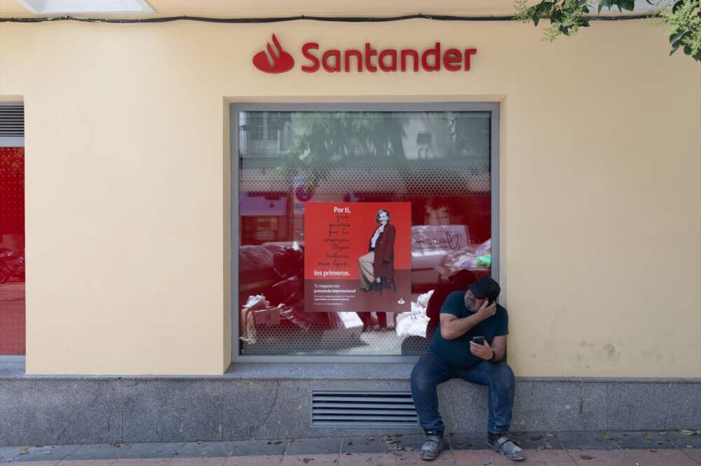 Una oficina del Banco Santander en Madrid. Foto: Eduardo Parra / Europa Press