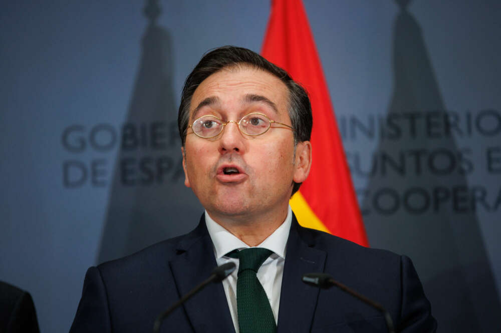 (Foto de ARCHIVO) El ministro de Asuntos Exteriores, Unión Europea y Cooperación, José Manuel Albares, ofrece una rueda de prensa tras una reunión para abordar el conflicto entre Palestina e Israel, en el Palacio de Santa Cruz, a 13 de septiembre de 2024, en Madrid (España). Han acudido hoy a Madrid ministros tanto árabes, pertenecientes al Grupo de contacto árabe-islámico para Gaza, como europeos para participar en el encuentro, llamado 'Reunión de Madrid: por la aplicación de la solución de los dos Estados', en el que se han consensuado medidas para impulsar el diálogo y la paz en Oriente Medio y se ha hablado sobre cómo hacer efectiva dicha solución. Alejandro Martínez Vélez / Europa Press 13/9/2024