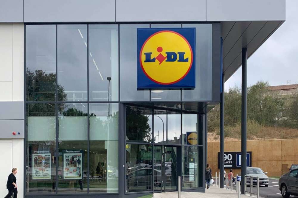 Lidl arrasa con su nueva chaqueta de entretiempo: solo cuesta 17 euros