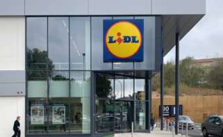 Lidl arrasa con su nueva chaqueta de entretiempo: solo cuesta 17 euros