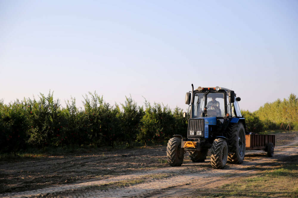 Un tractor.