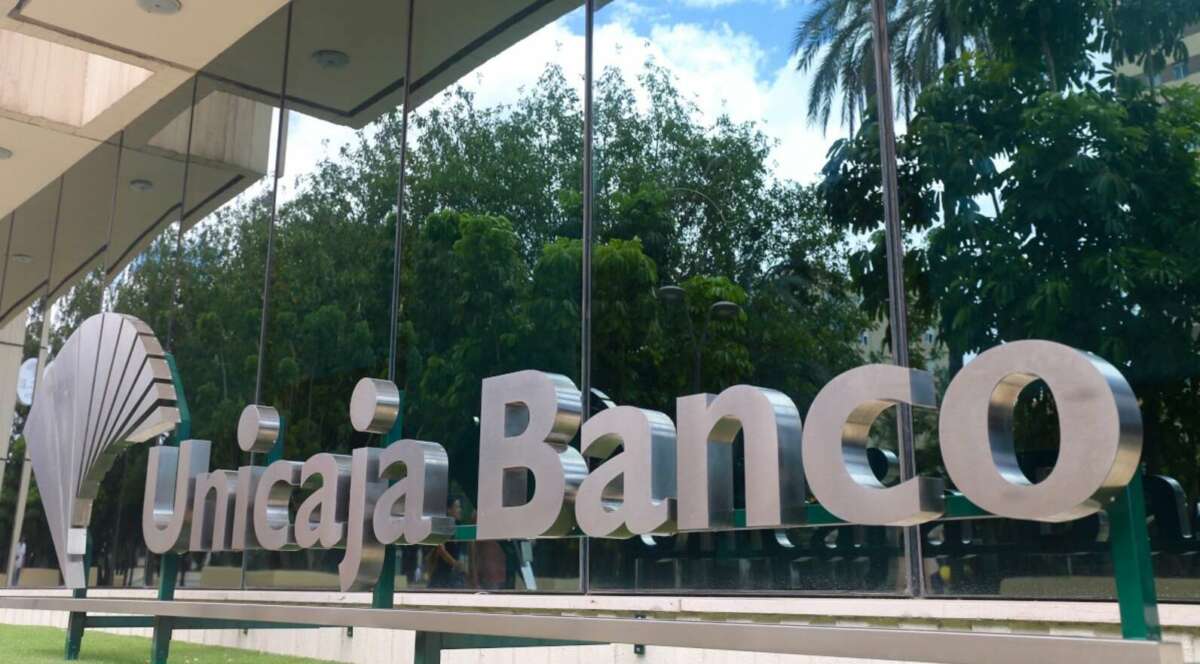 La entidad financiera pone a disposición de los clientes Bizum de forma gratuita, por lo que no deben pagar ningún tipo de coste adicional por su uso. Foto: Unicaja.