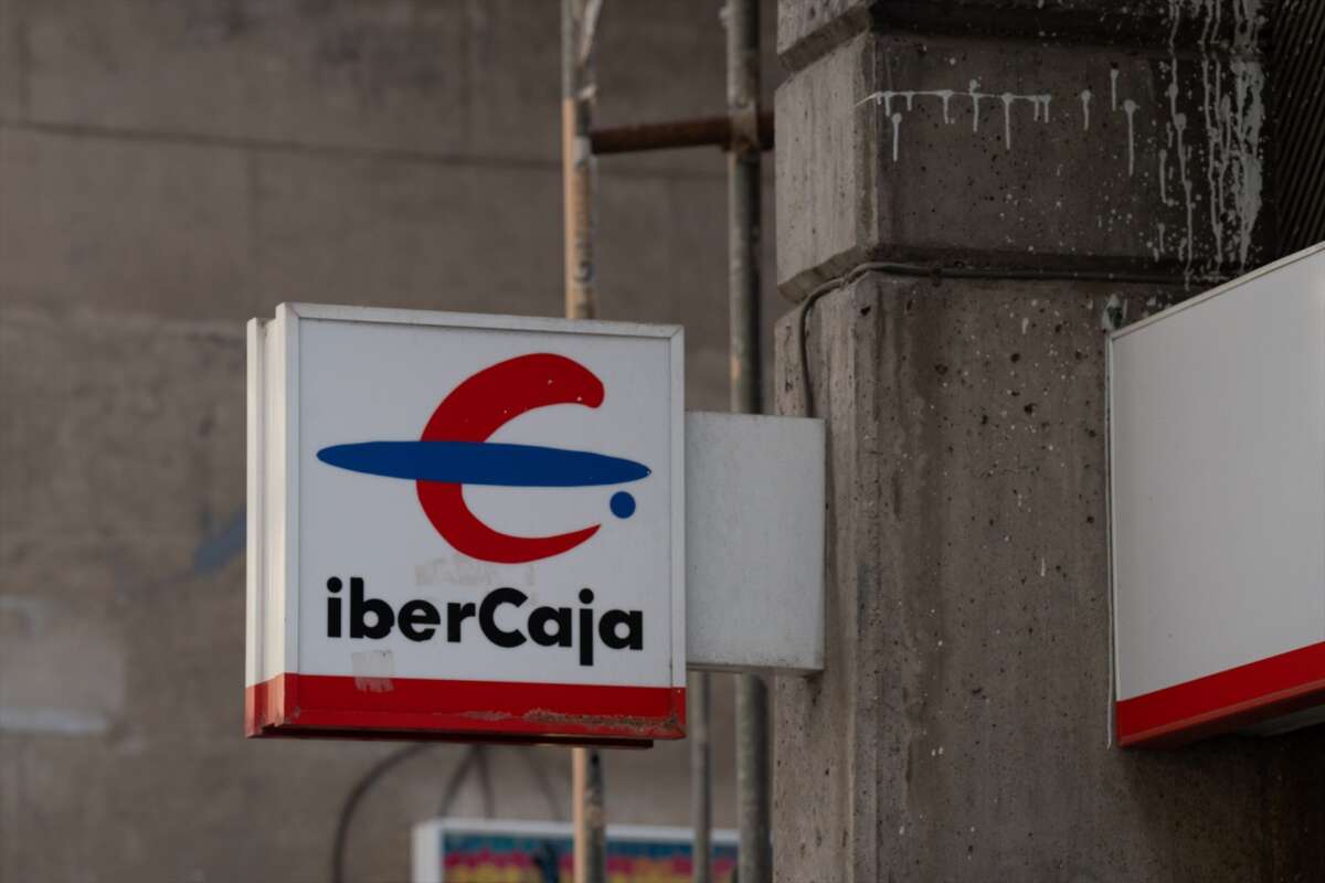 (Foto de ARCHIVO) Fachada del banco Ibercaja, a 4 de octubre de 2024, en Barcelona, Catalunya (España). La banca española ha logrado una rentabilidad del 13,8% en el segundo trimestre del año, casi un 1% más que en el primero, que alcanzó el 12,28%, y la cifra más alta desde 2015. David Zorrakino / Europa Press 04 OCTUBRE 2024;;RECURSOS;BANCOS;BANCA;RENTABILIDAD;FACHADA;EDIFICIO 04/10/2024. Ibercaja. Hipoteca.