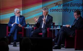 El presidente de Foment, Josep Sánchez Llibre, el CEO de Cellnex, Marco Paruano, y el socio responsable de PwC en Catalunya, Ignacio Marull. Foto: Foment del Treball