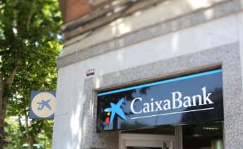 Oficina de Caixabank. Foto: Cézaro De Luca / Europa Press