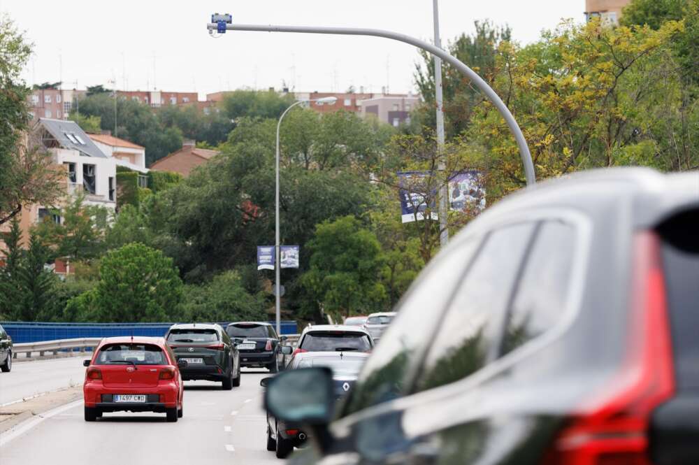 Los dos radares que más multas emiten en España están ubicados en una carretera de Cádiz. Foto: Eduardo Parra / Europa Press