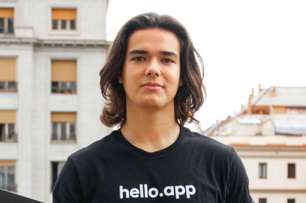 Álvaro Pintado fundó hello.app a los 17 años y hoy lidera una empresa valorada en 16 millones de euros.