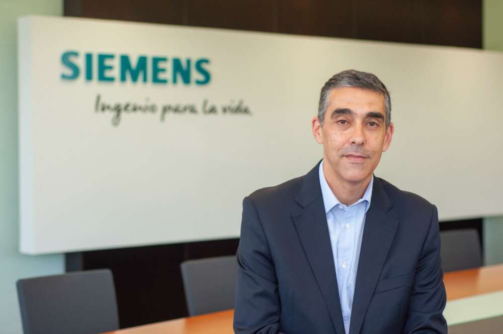 Fernando Silva, el nuevo presidente y CEO de Siemens España, asume el liderazgo con el objetivo de impulsar la digitalización y sostenibilidad.