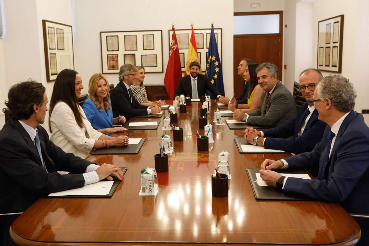 El Gobierno de la Región de Murcia busca aliviar la carga fiscal de las familias murcianas a través de reducciones de impuestos. Foto: Edu Botella / Europa Press