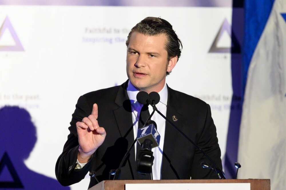 Trump elige al presentador de FOX News Pete Hegseth como secretario de Defensa de EEUU