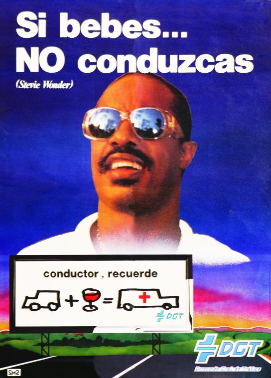 Stevie Wonder protagonizó una de las campañas más recordadas de la DGT en 1985. Foto: DGT