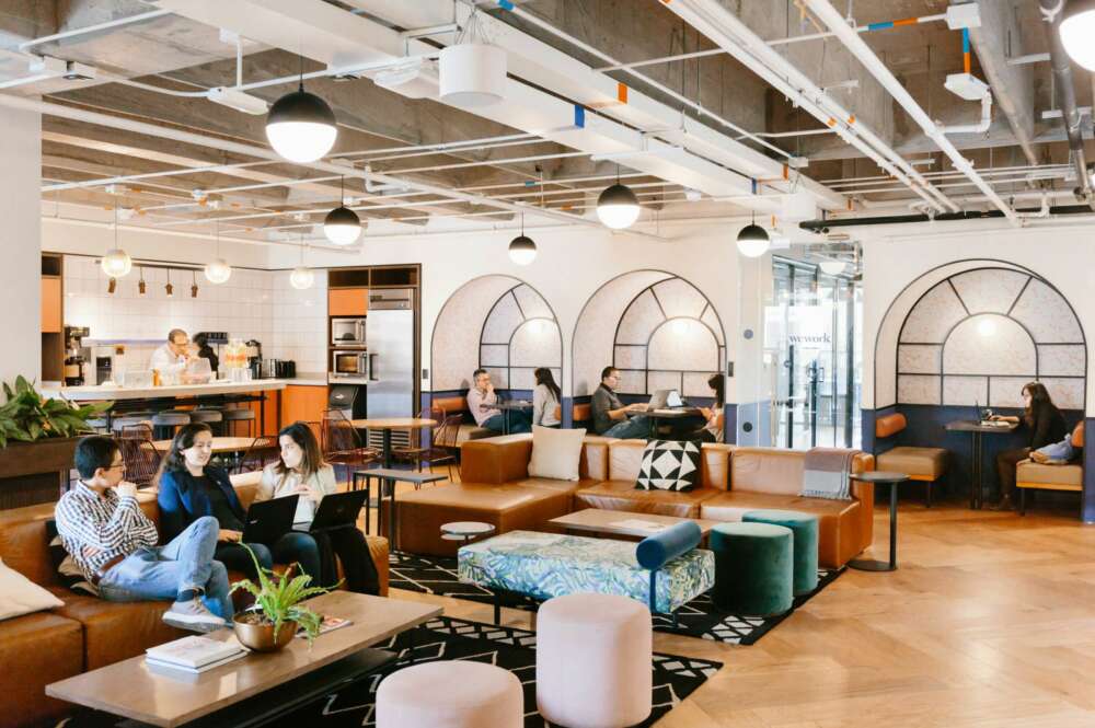 De revolucionar el coworking a enfrentarse a deudas millonarias. Foto: WeWork