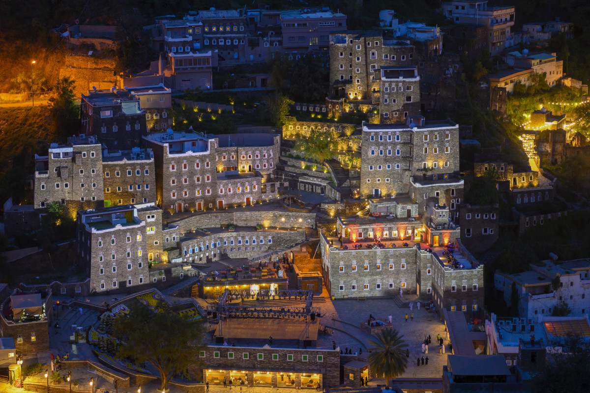 Localidad turística de Rijal Almaa en Arabia Saudí. Foto: Wikipedia.