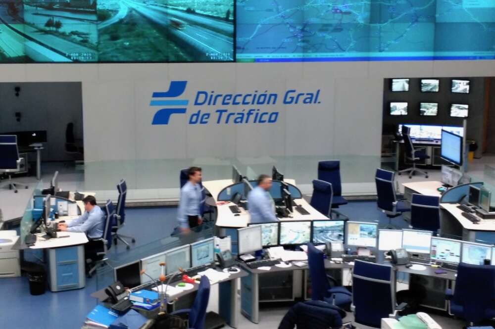 Las oficinas de la DGT facilitan el trámite de cambio de titularidad con cita previa.