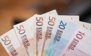 Un conjunto de billetes 10, 20 y 50 euros. Foto: Freepik.