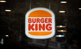 (Foto de ARCHIVO) Un restaurante de la franquicia Burger King en Barcelona, a 7 de agosto de 2023, en Barcelona, Catalunya (España). Burger King, también conocida como BK, ? es una cadena de establecimientos de comida rápida estadounidense la cual se encuentra presente a nivel internacional y principalmente se especializa en la elaboración de hamburguesas. David Zorrakino / Europa Press 07 AGOSTO 2023;HAMBURGUESAS;BURGER;COMIDA;RÁPIDA; 07/8/2023