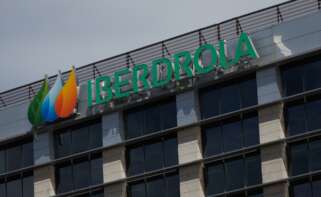 (Foto de ARCHIVO) Fachada de la sede de Iberdrola, a 31 de marzo de 2023, en Madrid (España). Energías Renovables Ibermap, la 'joint venture' creada en 2021 por Mapfre e Iberdrola para coinvertir en energías limpia, ha alcanzado los 445 megavatios (MW) en cartera mediante la suma de 150 nuevos MW fotovoltaicos, lo que ha llevado a una modificación de su estructura accionarial. De esta forma, la cartera de la firma se compone de 295 MW eólicos y 150 MW fotovoltaicos. La 'joint venture' contempla la incorporación de más activos a futuro, según han explicado las compañías. Eduardo Parra / Europa Press 31 MARZO 2023;IBERDROLA;ENERGÍAS RENOVABLES 31/3/2023