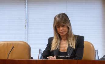 La mujer del presidente del Gobierno, Begoña Gómez, durante la Comisión de Investigación sobre programas de cátedras y postgrados de la Universidad Complutense de Madrid y empresas financiadoras, en la Asamblea de Madrid. Foto: Eduardo Parra / Europa Press