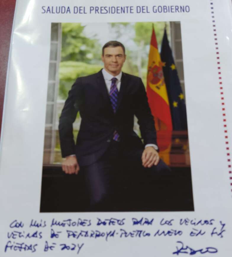 La dedicatoria de Pedro Sánchez en el libro de feria de las últimas fiestas celebradas en Peñarroya Pueblo.