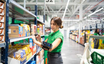 Una trabajadora de Mercadona