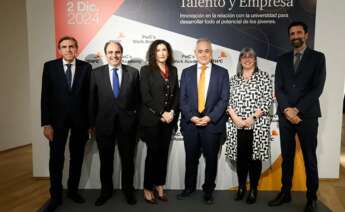 De izquierda a derecha, Jon Azua, Manuel Martín, Gemma Moral, Ángel Cabrera, Marina Villegas y Alfonso Díaz Segura. Foto: PwC