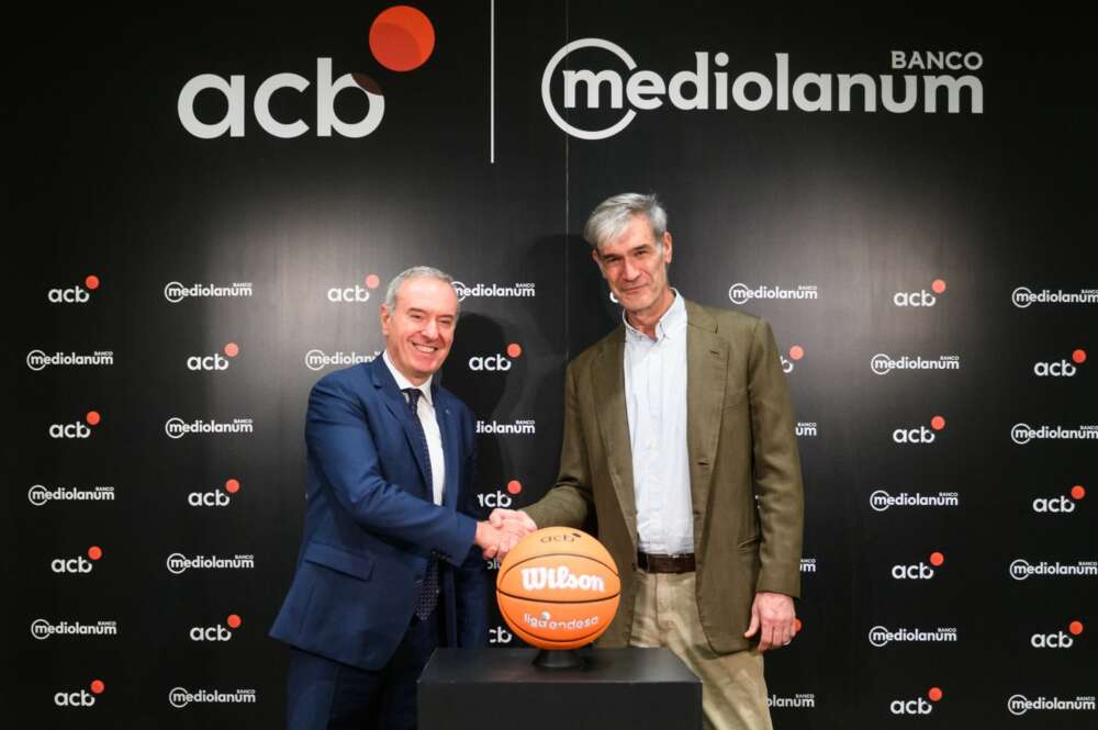 El CEO de Mediolanum, Luca Bosisio, y el presidente de la ACB, Antonio Martín. Foto: ACB