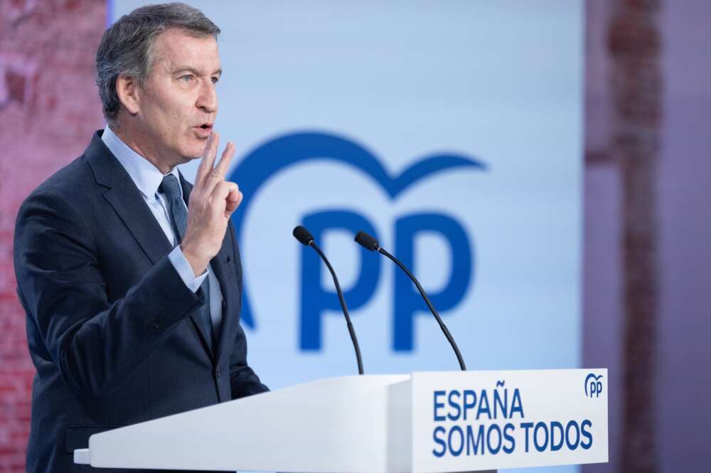 (Foto de ARCHIVO) El presidente del Partido Popular, Alberto Núñez Feijóo, ofrece una rueda de prensa, en el Espacio Jorge Juan, a 27 de diciembre de 2024, en Madrid (España). Durante su comparecencia, el presidente del Partido Popular ha realizado un balance político del año 2024. Eduardo Parra / Europa Press 27 DICIEMBRE 2024;PP;PARTIDO POPULAR;BALANCE;POLÍTICA;AÑO;2024 27/12/2024