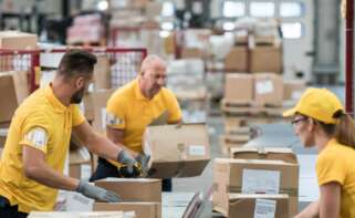 Trabajadores de Correos. Foto: Correos.