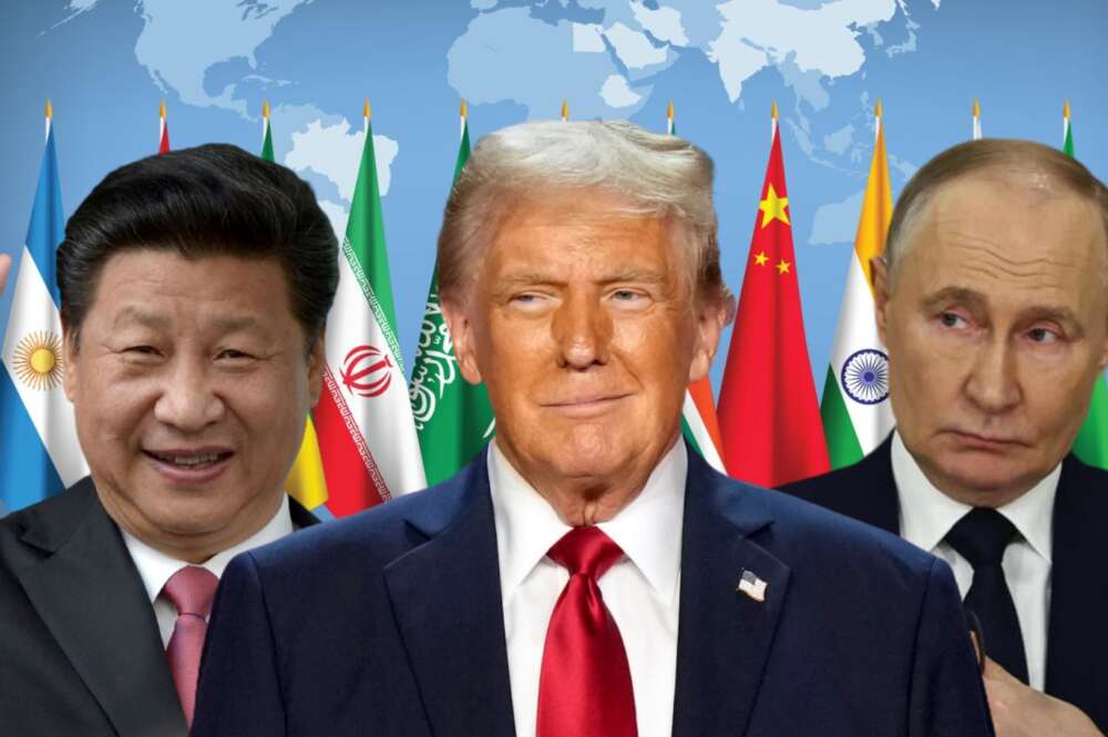 Trump junto con otros dos miembros de los BRICS