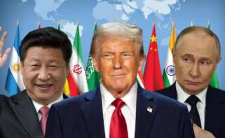 Trump junto con otros dos miembros de los BRICS