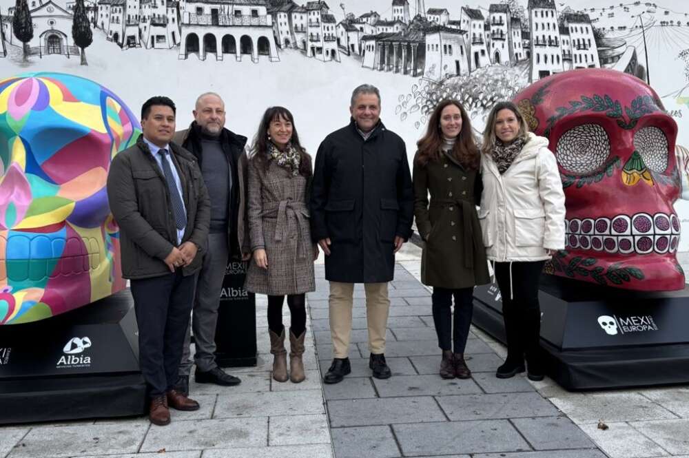 Inauguración de la exposición Mexicráneos en Parla