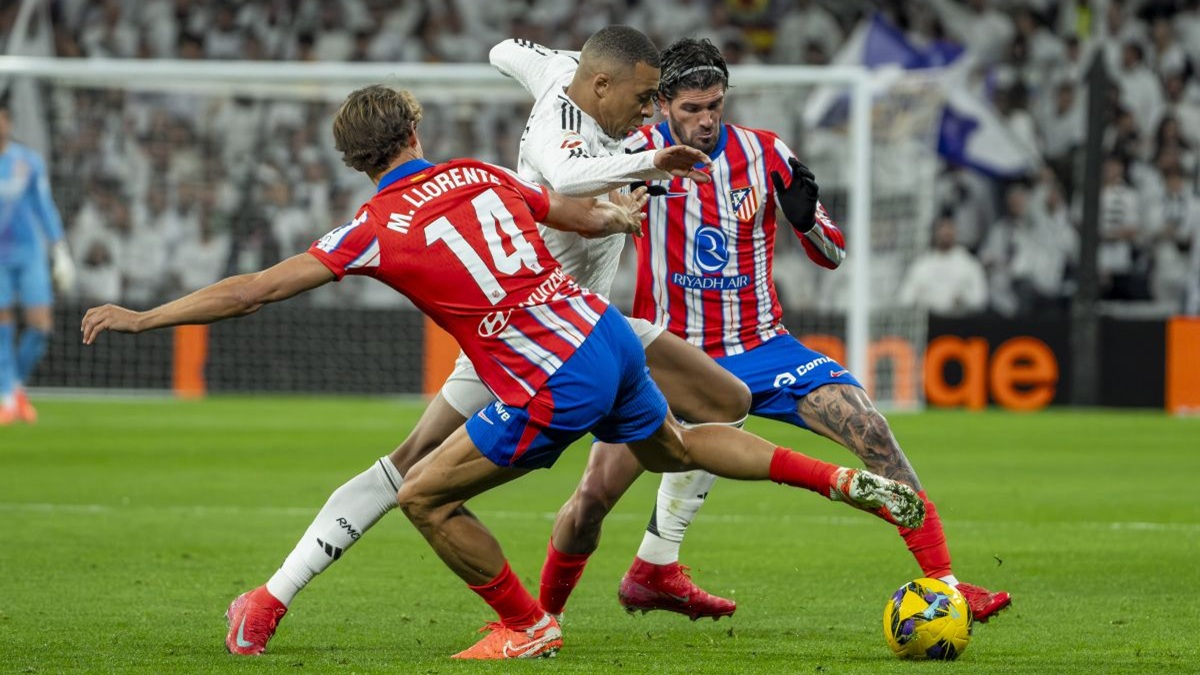 Imagen de un encuentro entre el Real Madrid y el Atlético de Madrid