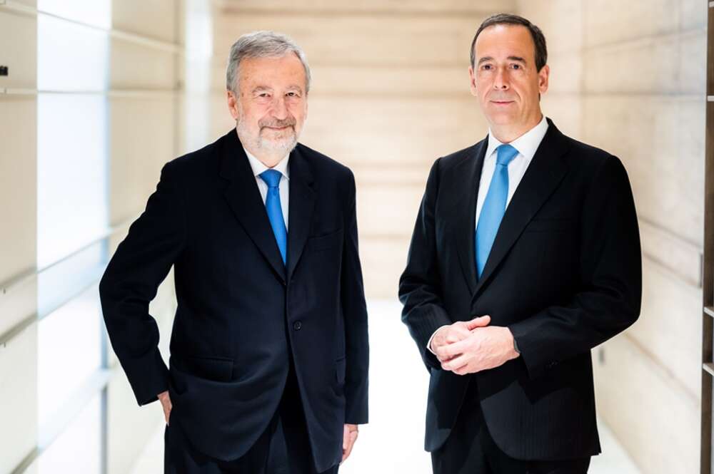 Tomás Muniesa, presidente de CaixaBank, y Gonzalo Gortázar, CEO de CaixaBank