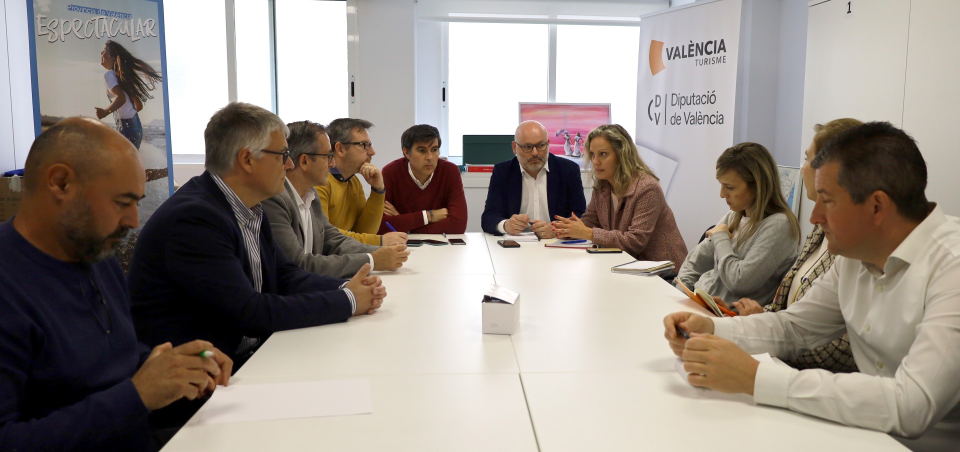 Reunión entre la Diputación, el CEEI y la Federación de Hostelería. Foto: Diputación de Valencia